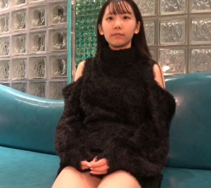骑乘干爹的肉棒